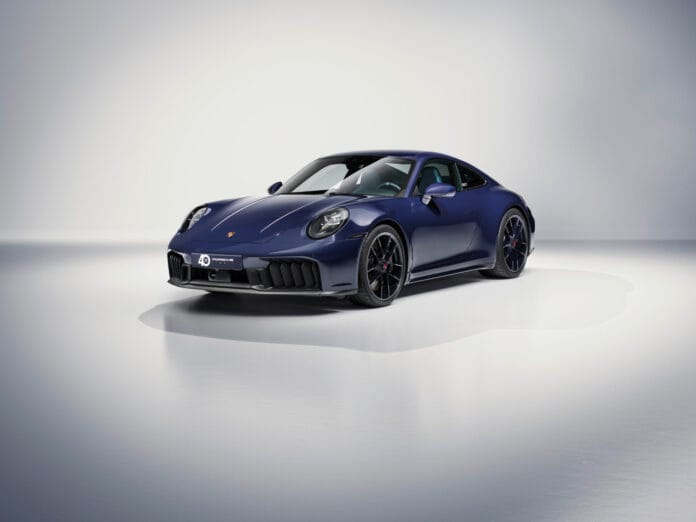 11. 911 Carrera 4 GTS edizione '40 Anni Porsche Italia'